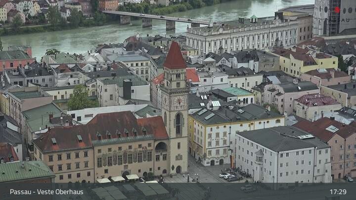 Archived image Webcam Passau City Centre and Danube