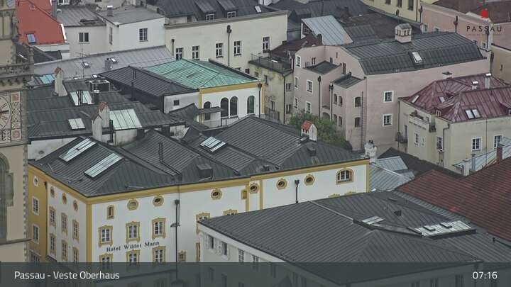 Archiv Foto Webcam Passau: Panoramablick auf Donau, Ortspitze und Altstadt