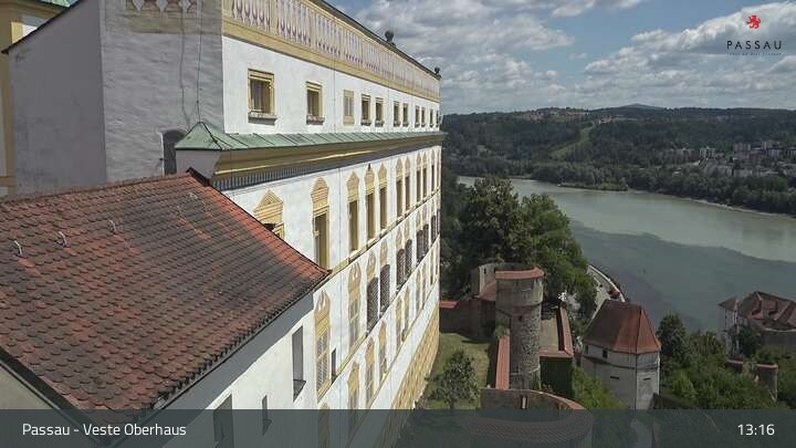Archived image Webcam Passau City Centre and Danube
