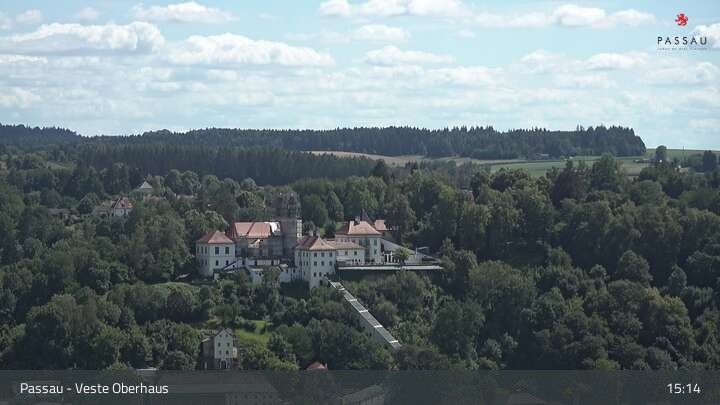 Archived image Webcam Passau City Centre and Danube