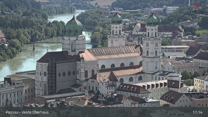 Archived image Webcam Passau City Centre and Danube