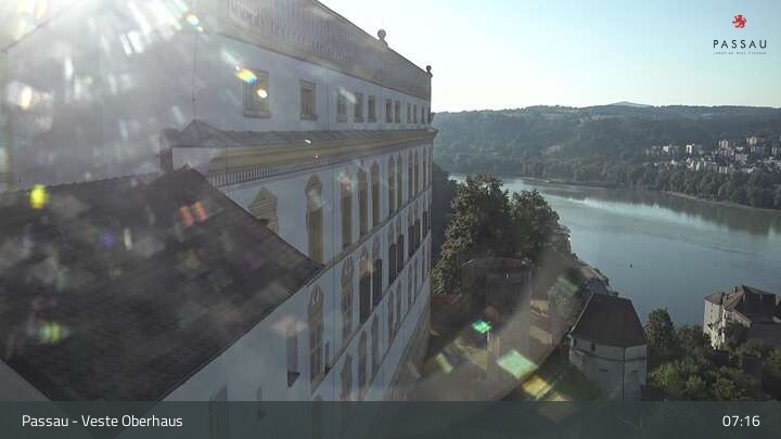Archiv Foto Webcam Passau: Panoramablick auf Donau, Ortspitze und Altstadt