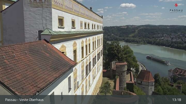 Archiv Foto Webcam Passau: Panoramablick auf Donau, Ortspitze und Altstadt