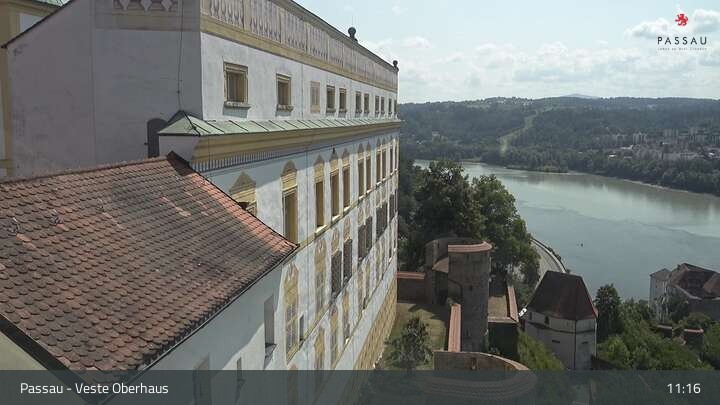 Archiv Foto Webcam Passau: Panoramablick auf Donau, Ortspitze und Altstadt