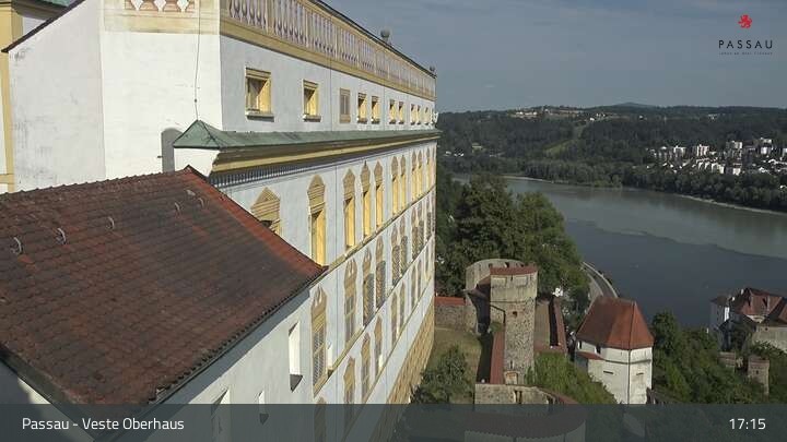Archiv Foto Webcam Passau: Panoramablick auf Donau, Ortspitze und Altstadt