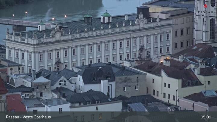 Archiv Foto Webcam Passau: Panoramablick auf Donau, Ortspitze und Altstadt