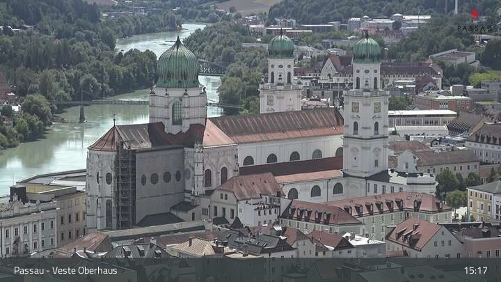 Archiv Foto Webcam Passau: Panoramablick auf Donau, Ortspitze und Altstadt