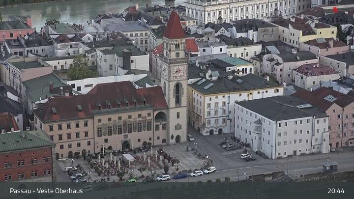 Archiv Foto Webcam Passau: Panoramablick auf Donau, Ortspitze und Altstadt