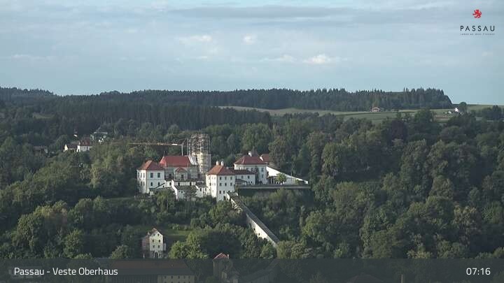 Archiv Foto Webcam Passau: Panoramablick auf Donau, Ortspitze und Altstadt