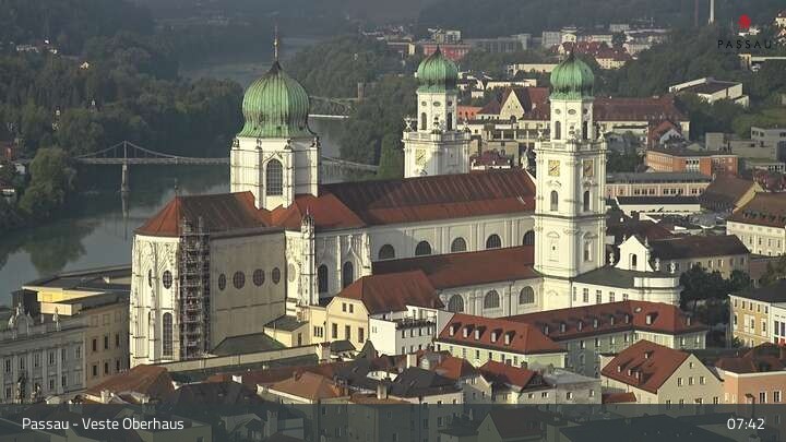 Archiv Foto Webcam Passau: Panoramablick auf Donau, Ortspitze und Altstadt