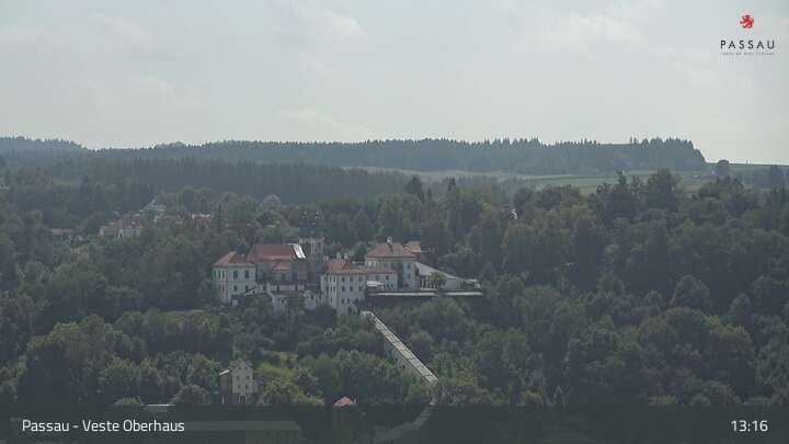 Archiv Foto Webcam Passau: Panoramablick auf Donau, Ortspitze und Altstadt