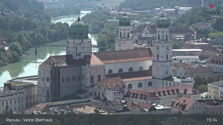 Archiv Foto Webcam Passau: Panoramablick auf Donau, Ortspitze und Altstadt