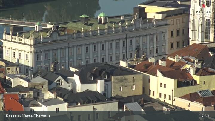 Archived image Webcam Passau City Centre and Danube