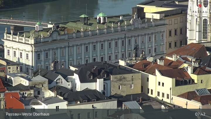 Archiv Foto Webcam Passau: Panoramablick auf Donau, Ortspitze und Altstadt