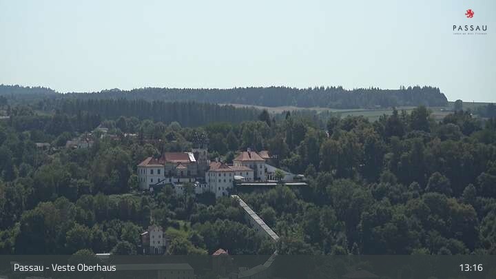 Archiv Foto Webcam Passau: Panoramablick auf Donau, Ortspitze und Altstadt