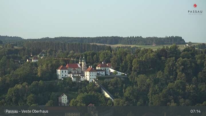 Archived image Webcam Passau City Centre and Danube