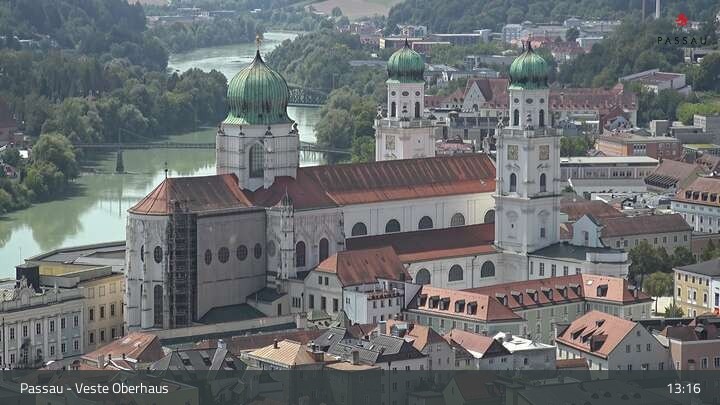 Archived image Webcam Passau City Centre and Danube