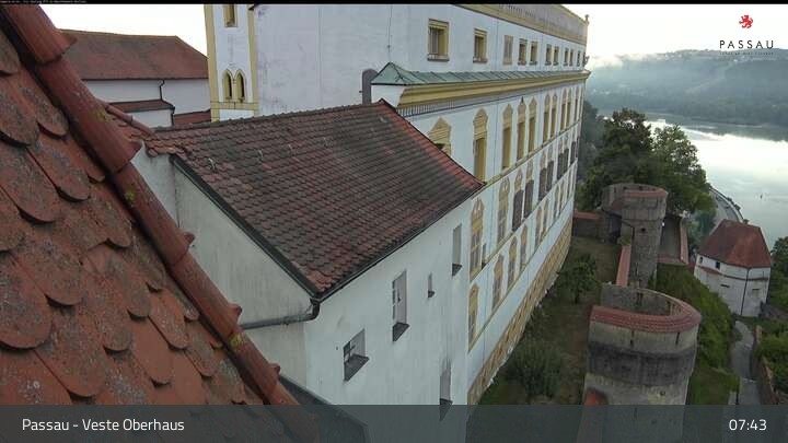 Archiv Foto Webcam Passau: Panoramablick auf Donau, Ortspitze und Altstadt