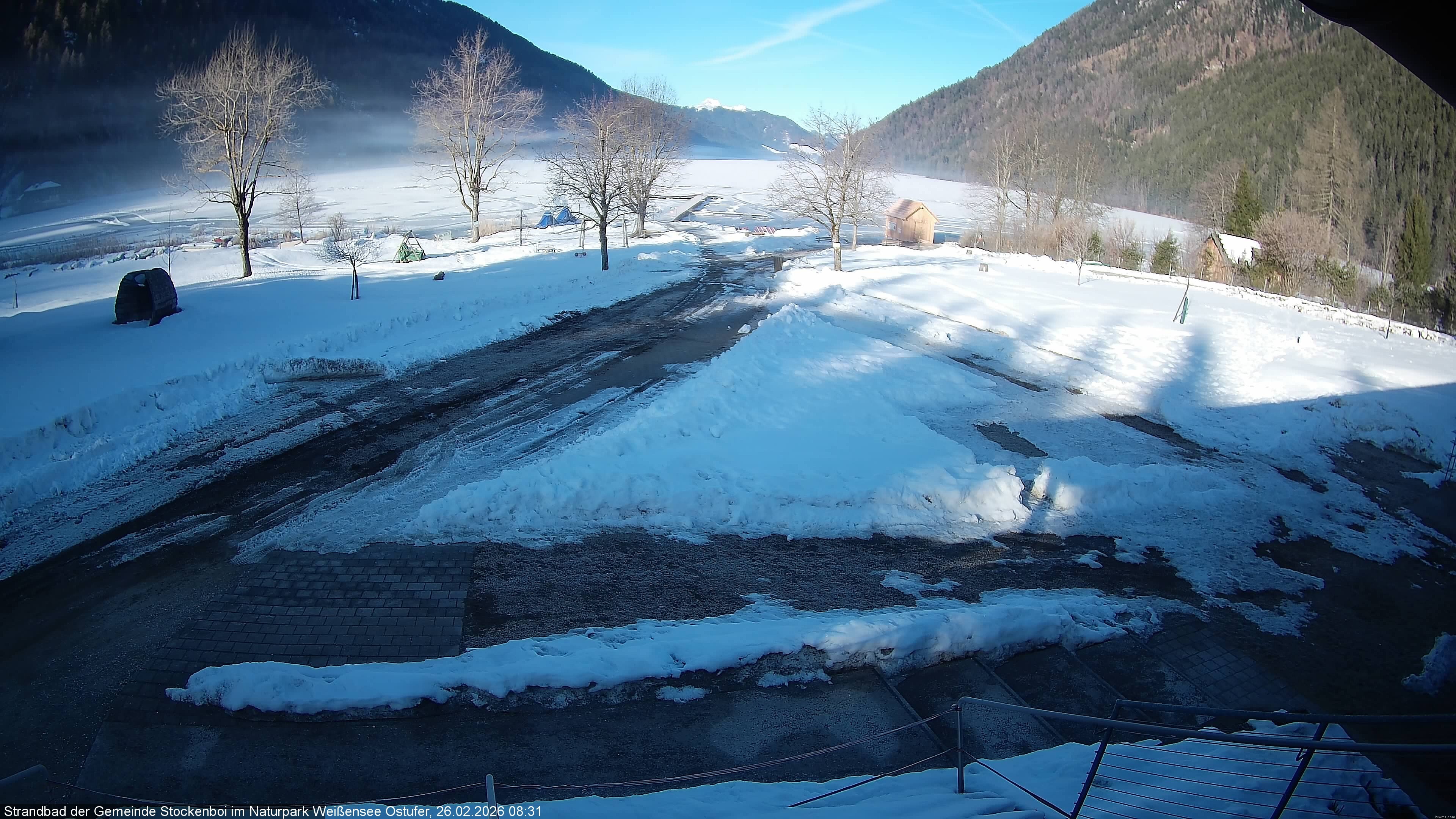 Archived image Webcam Lake Weissensee (East side)