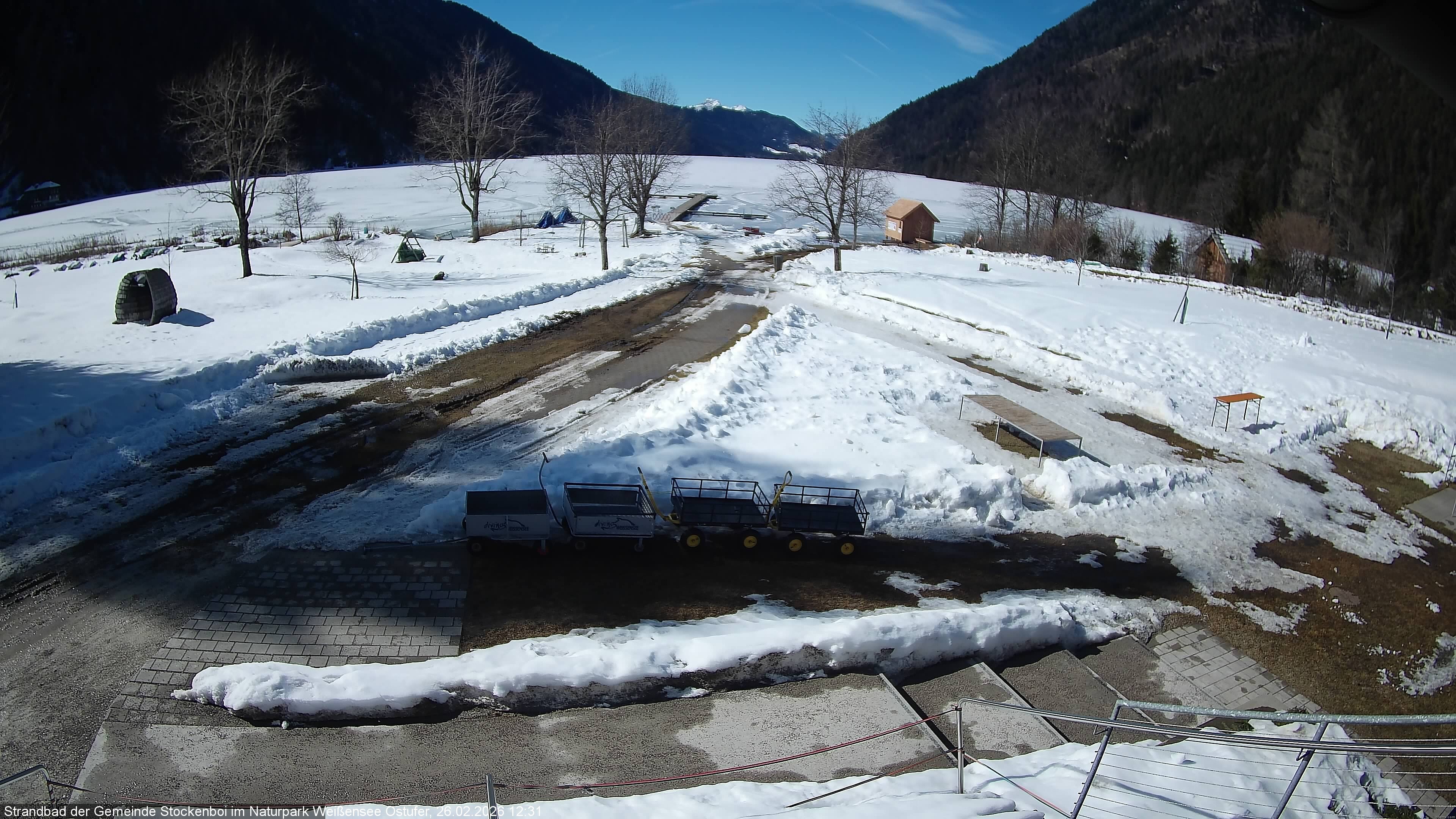 Archived image Webcam Lake Weissensee (East side)