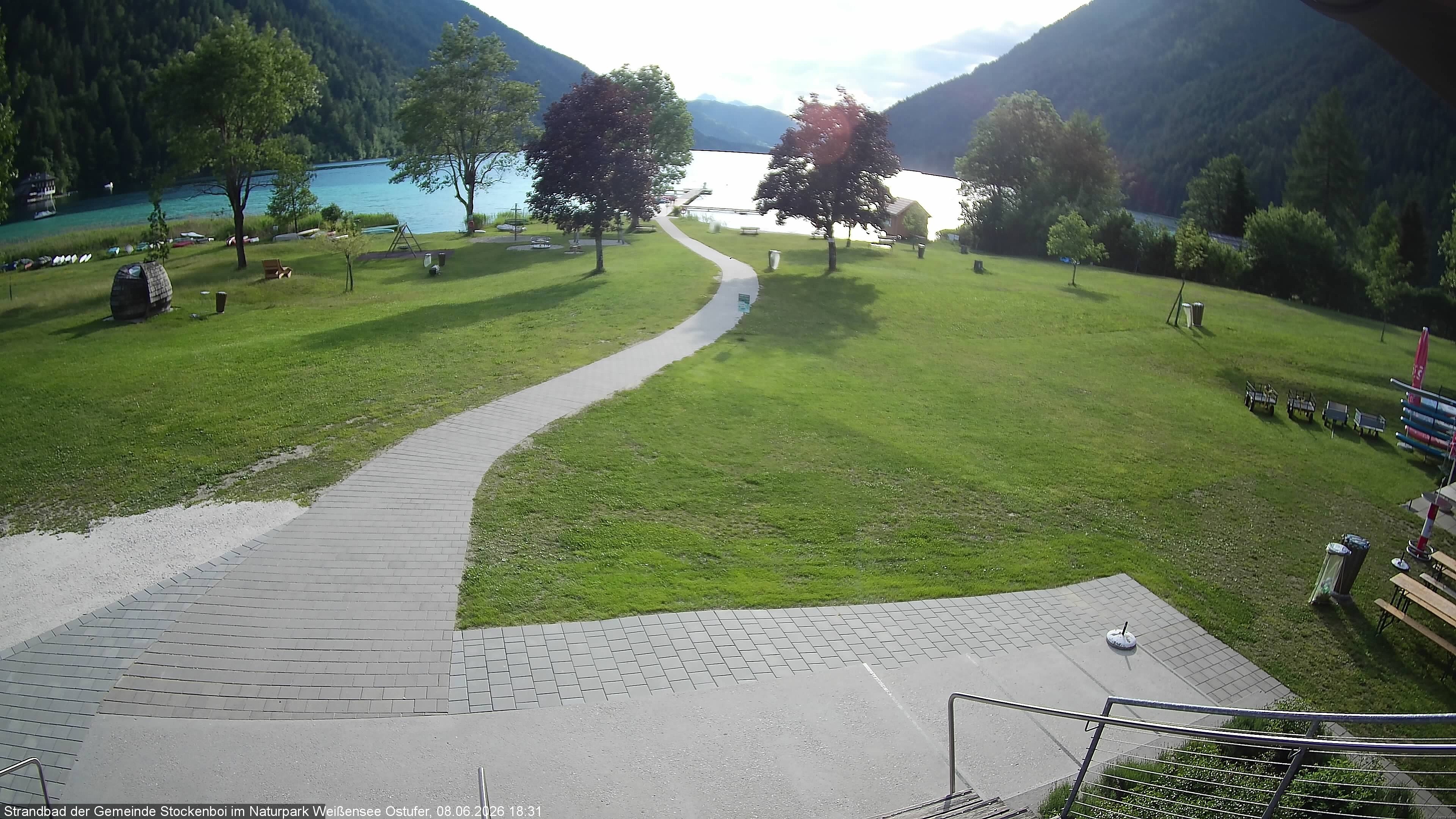 Archived image Webcam Lake Weissensee (East side)