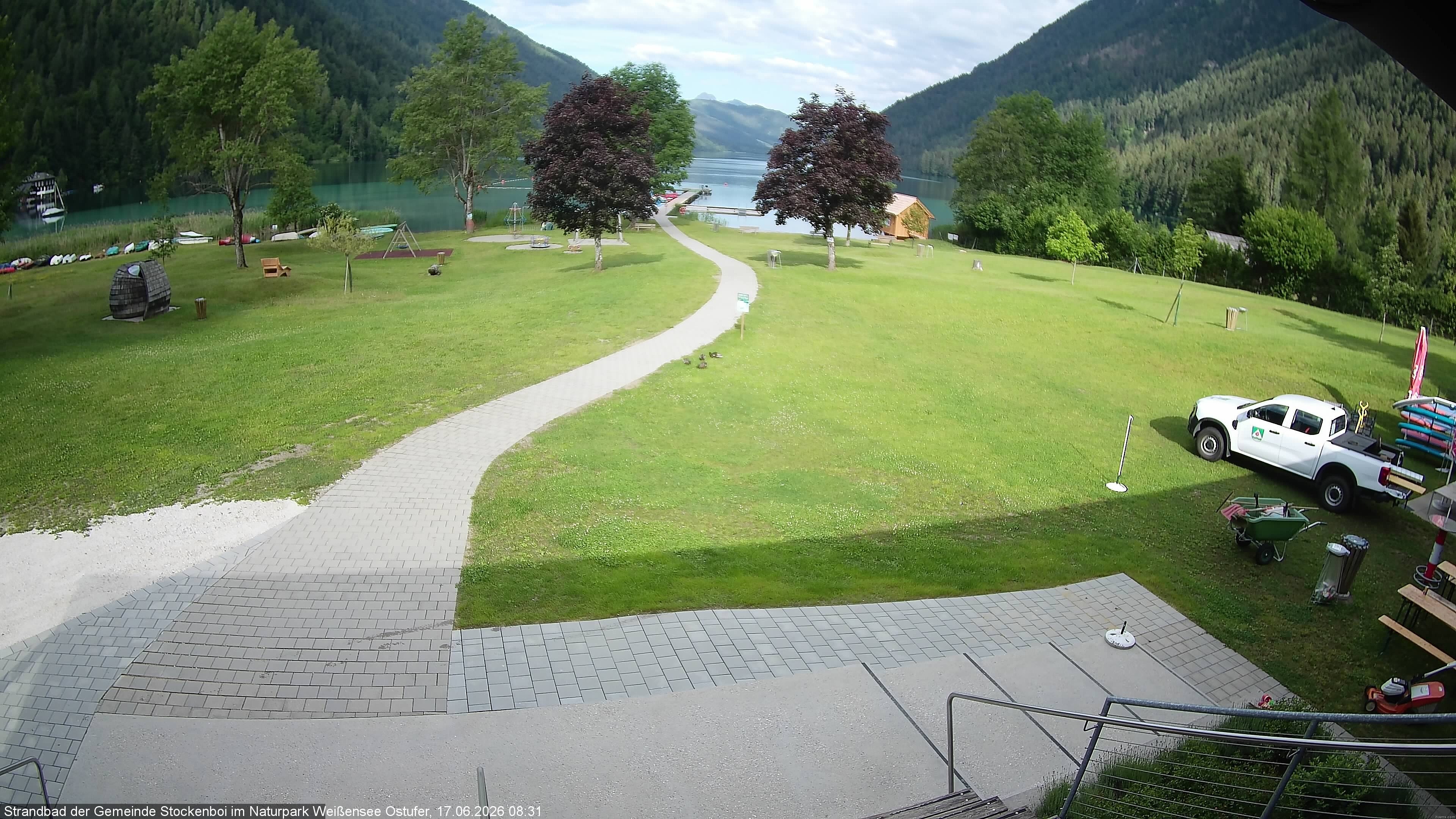 Archived image Webcam Lake Weissensee (East side)
