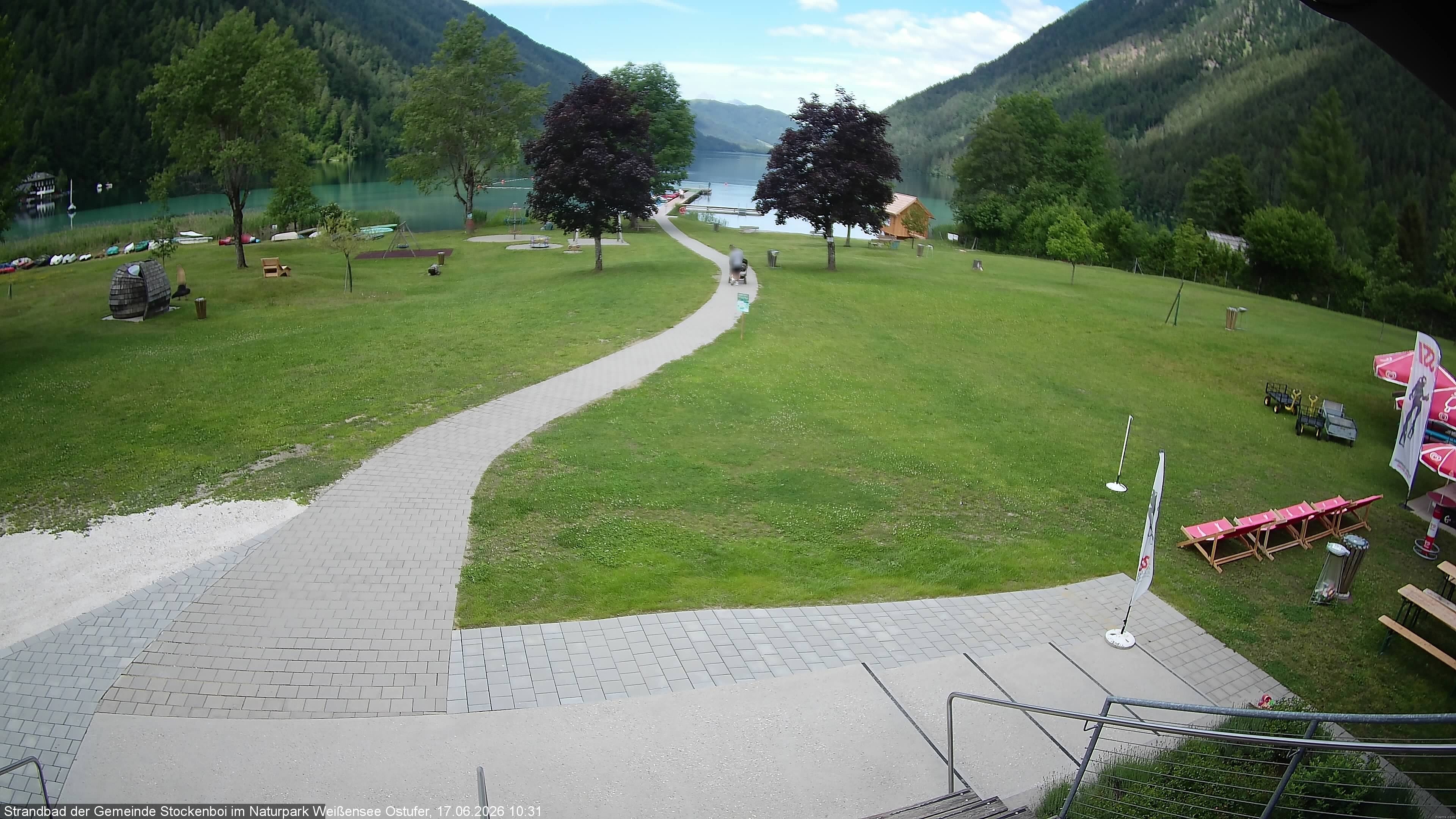 Archived image Webcam Lake Weissensee (East side)
