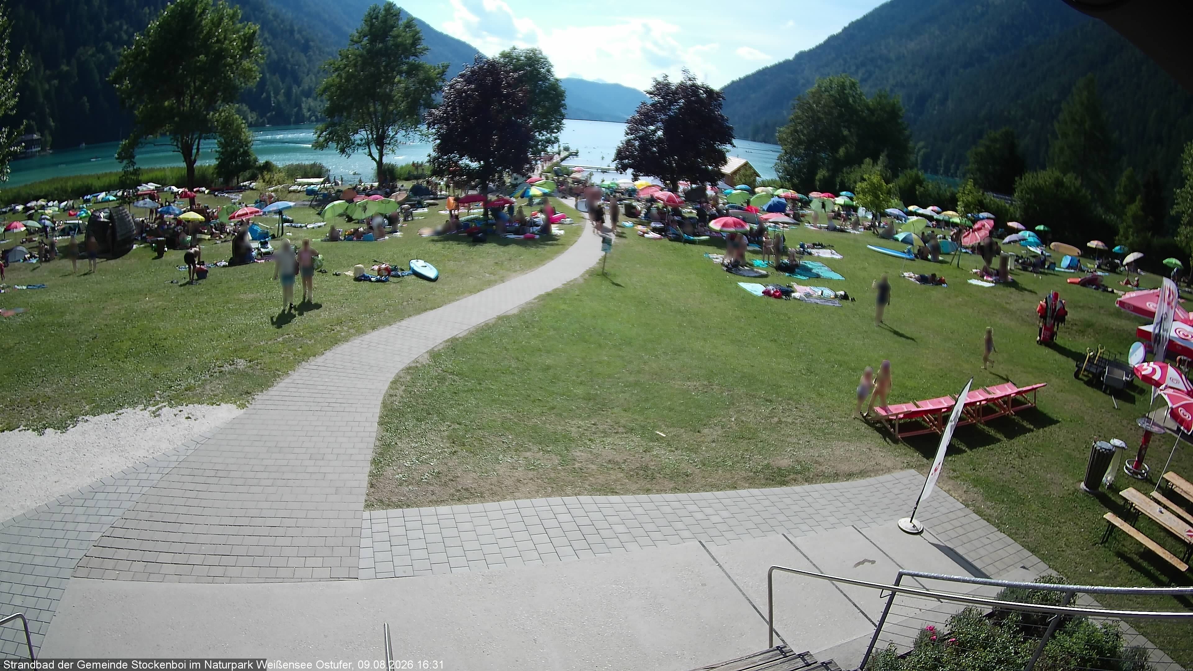 Archived image Webcam Lake Weissensee (East side)