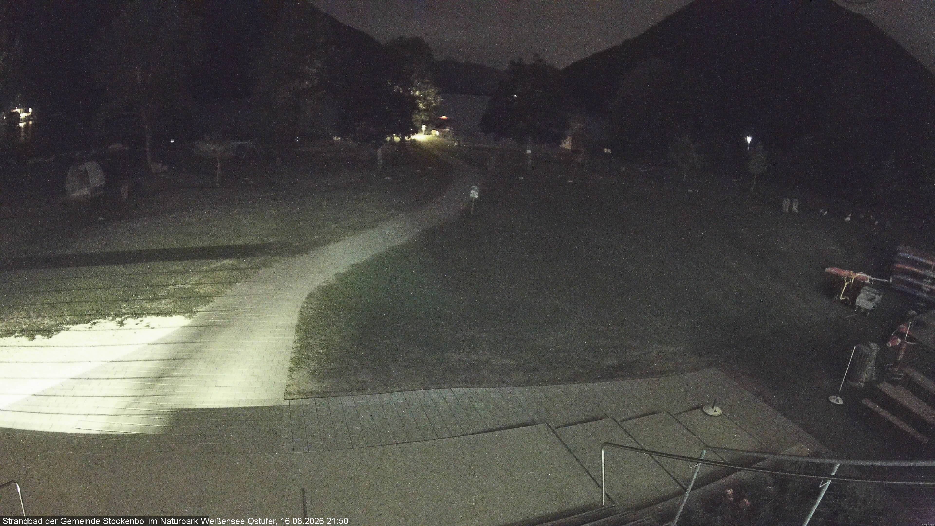 Archived image Webcam Lake Weissensee (East side)