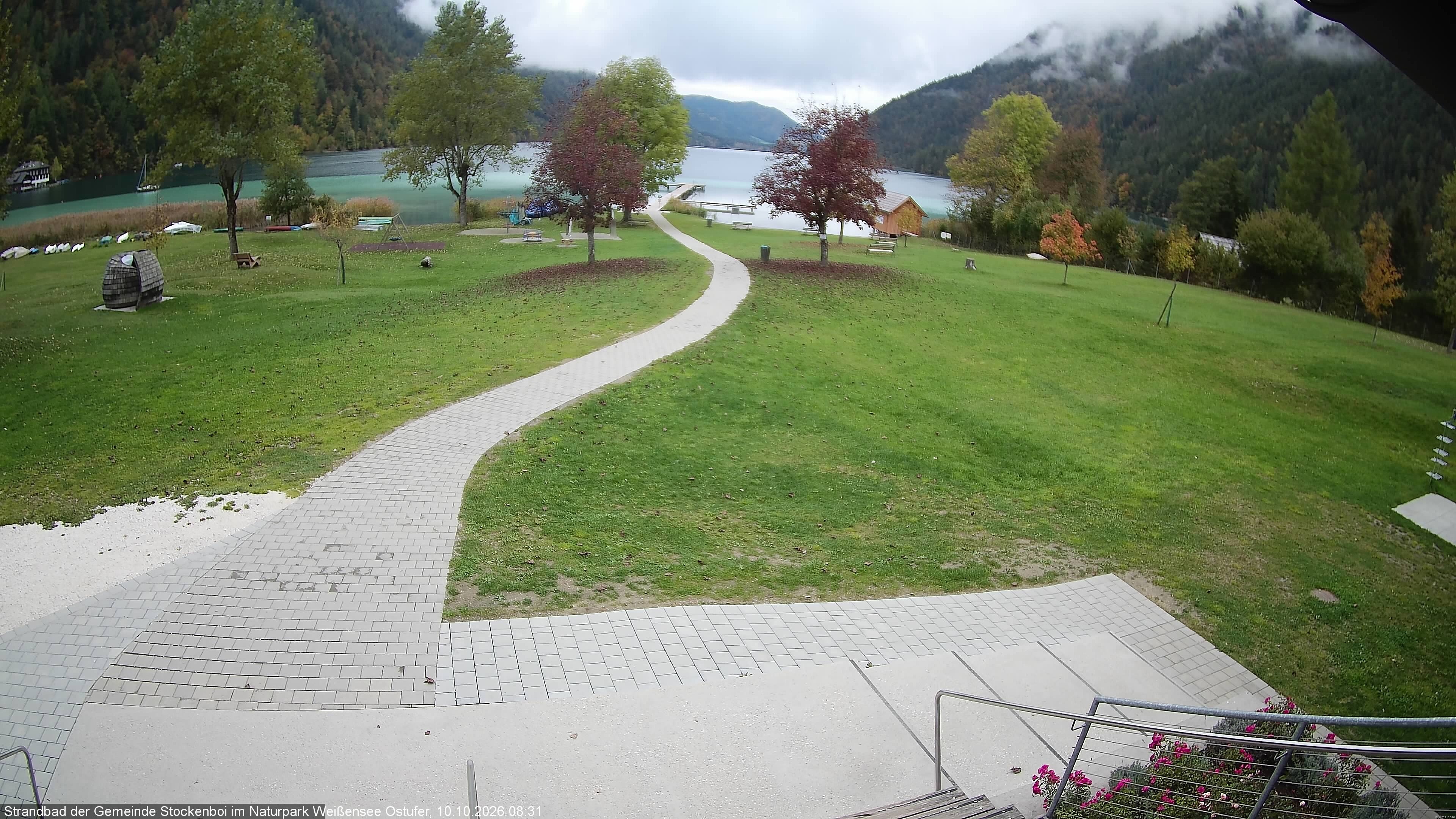 Archived image Webcam Lake Weissensee (East side)