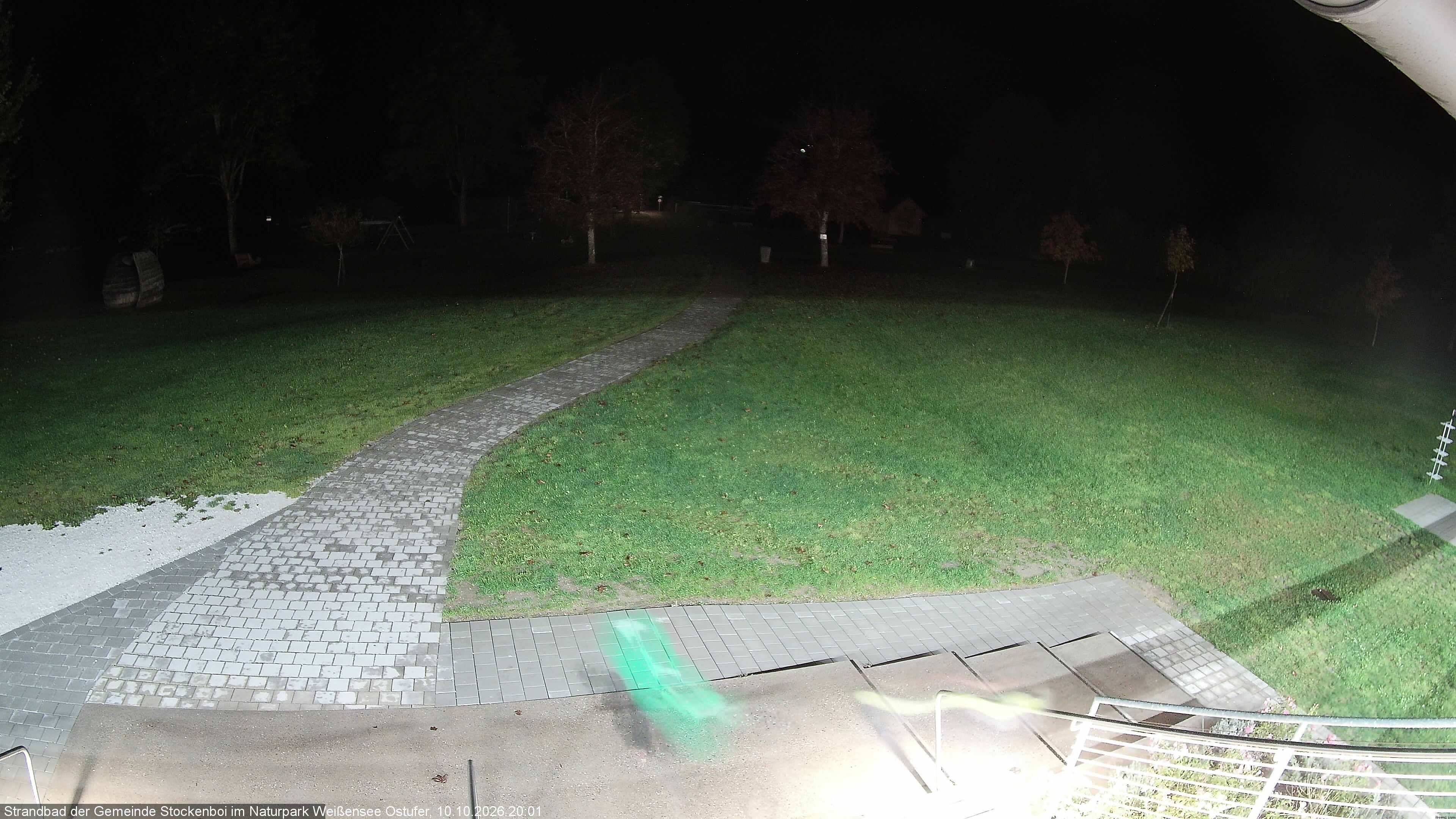 Archived image Webcam Lake Weissensee (East side)