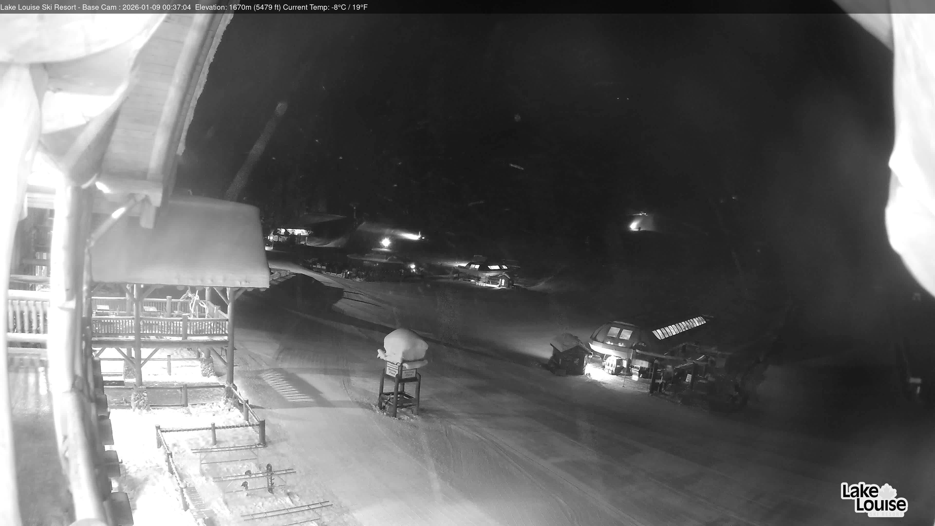 Archived image Webcam Lake Louise: Base Area