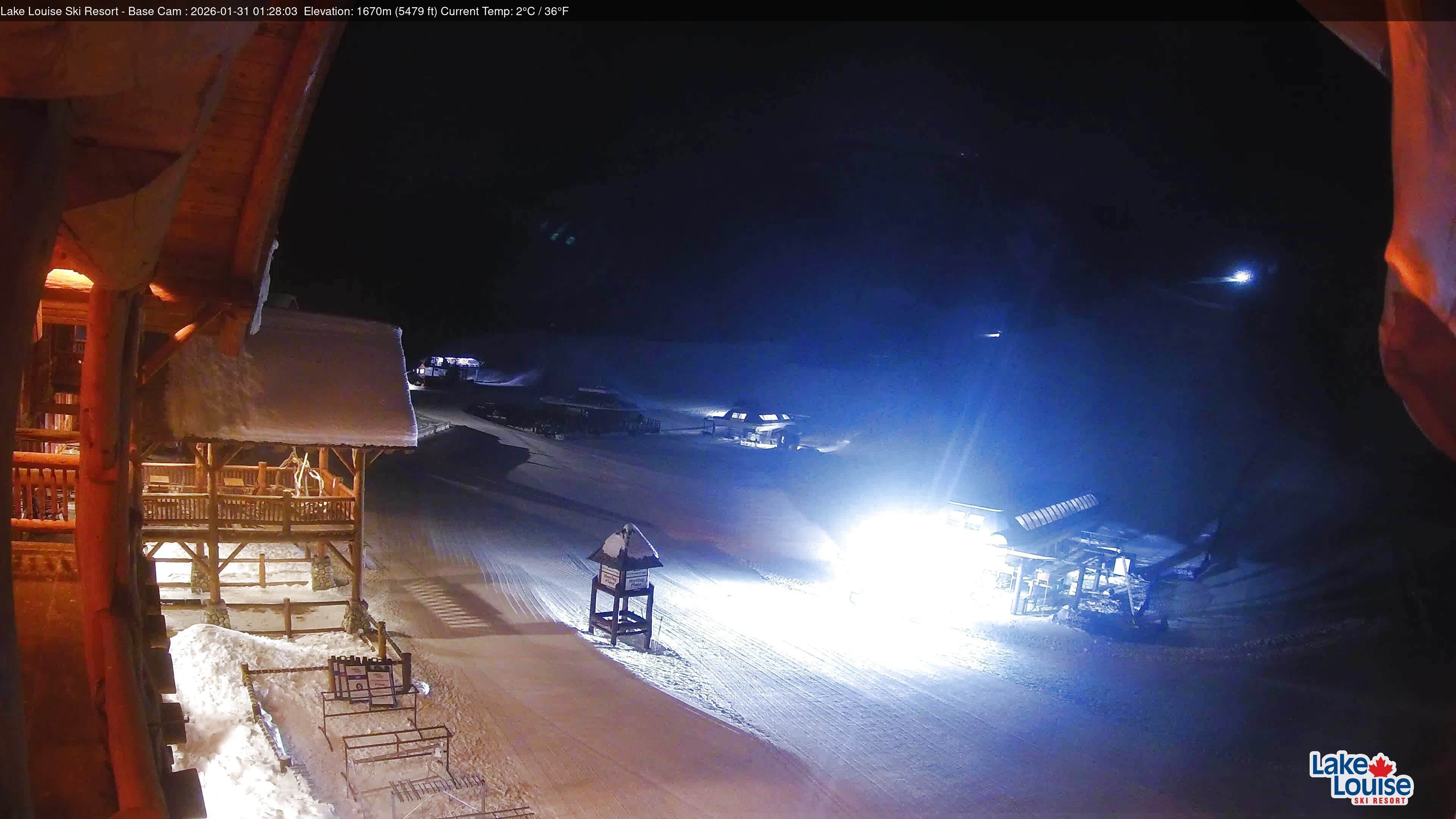 Archived image Webcam Lake Louise: Base Area