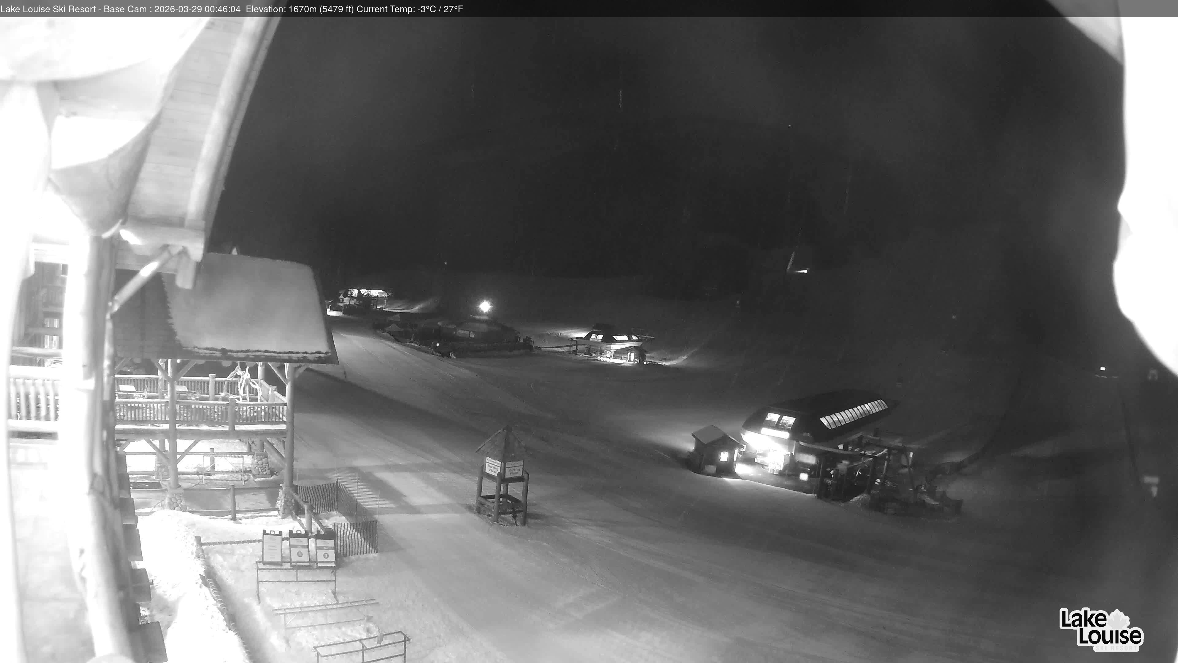 Archived image Webcam Lake Louise: Base Area
