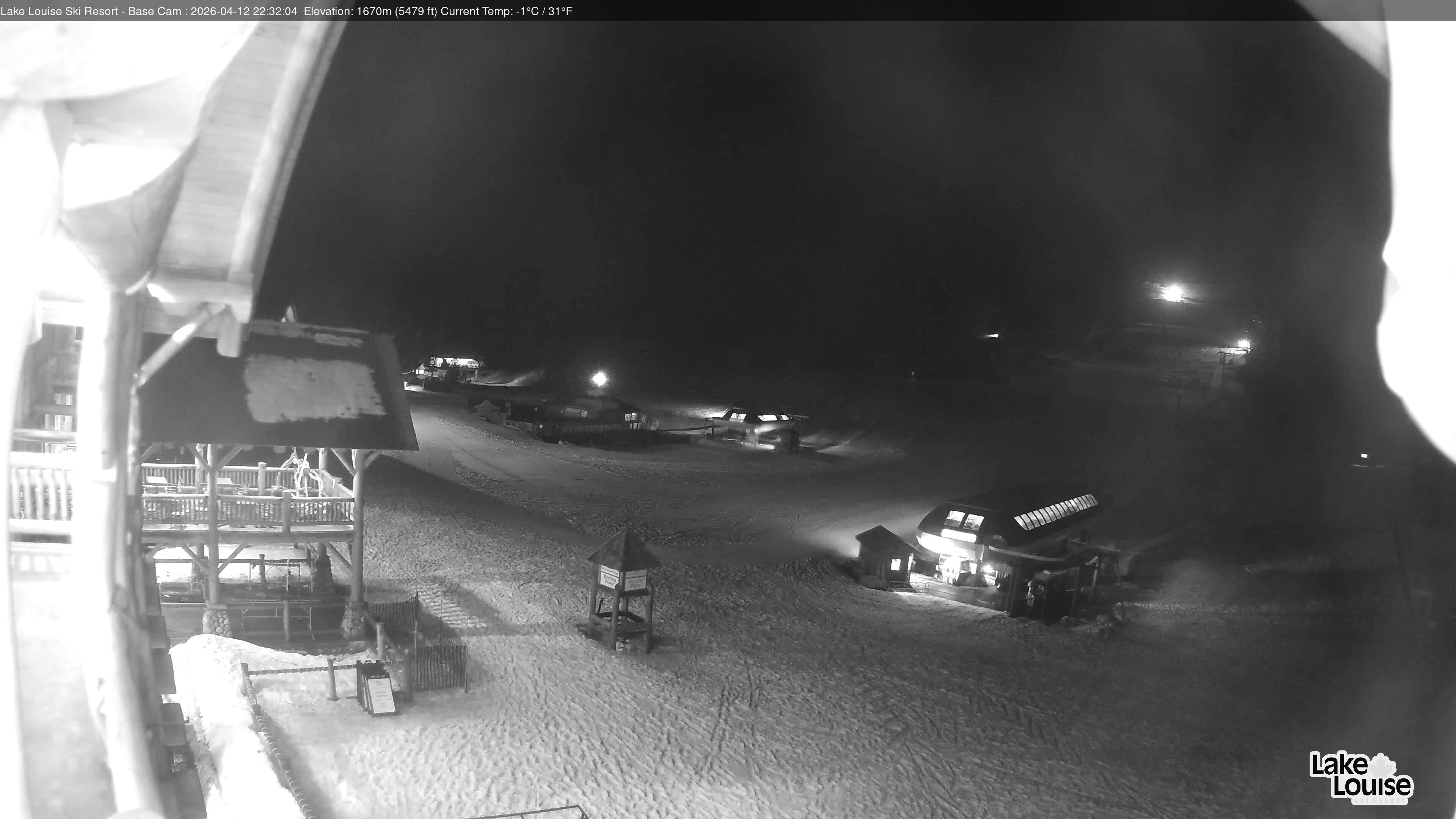 Archived image Webcam Lake Louise: Base Area