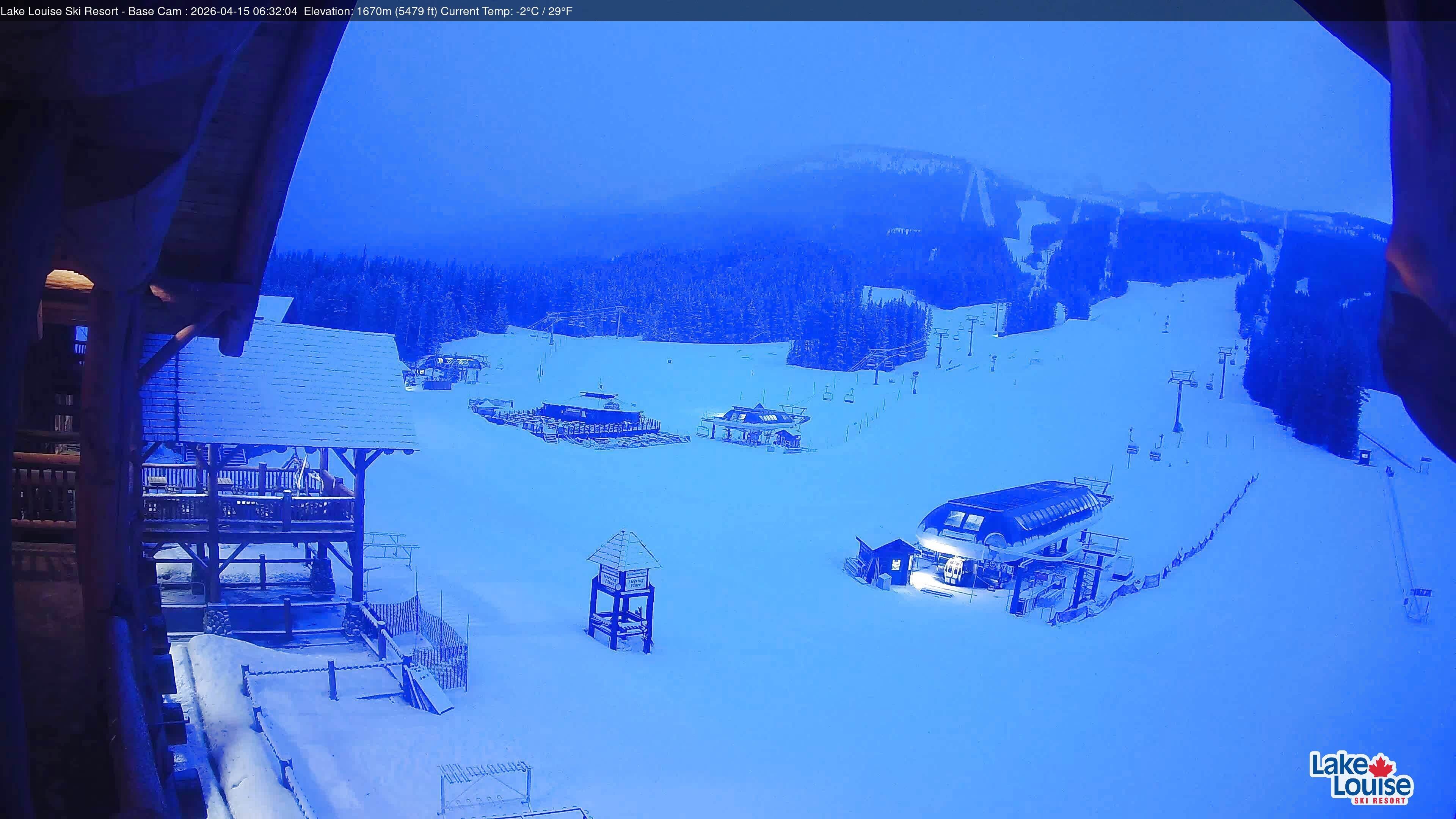 Archived image Webcam Lake Louise: Base Area