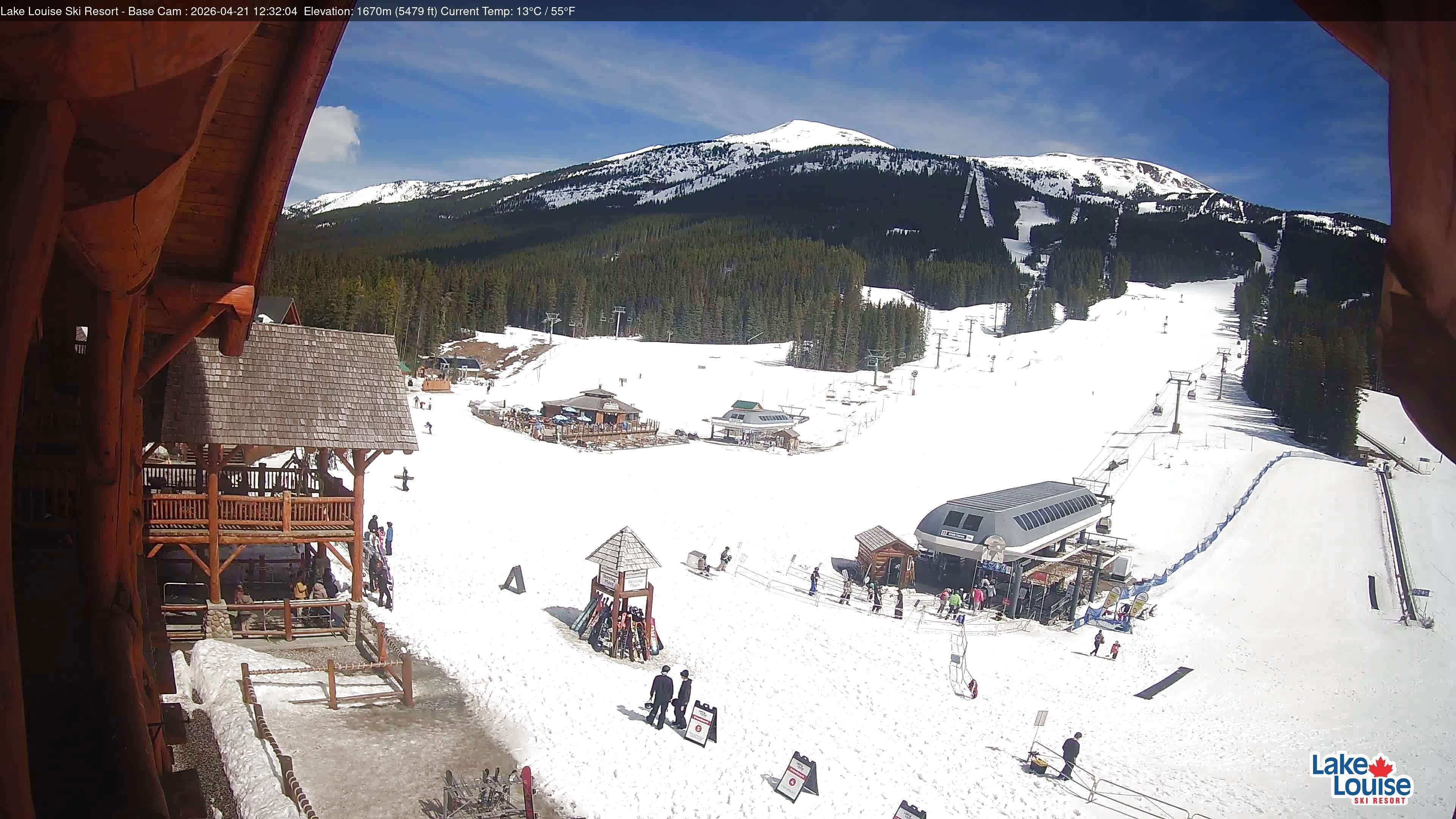 Archived image Webcam Lake Louise: Base Area