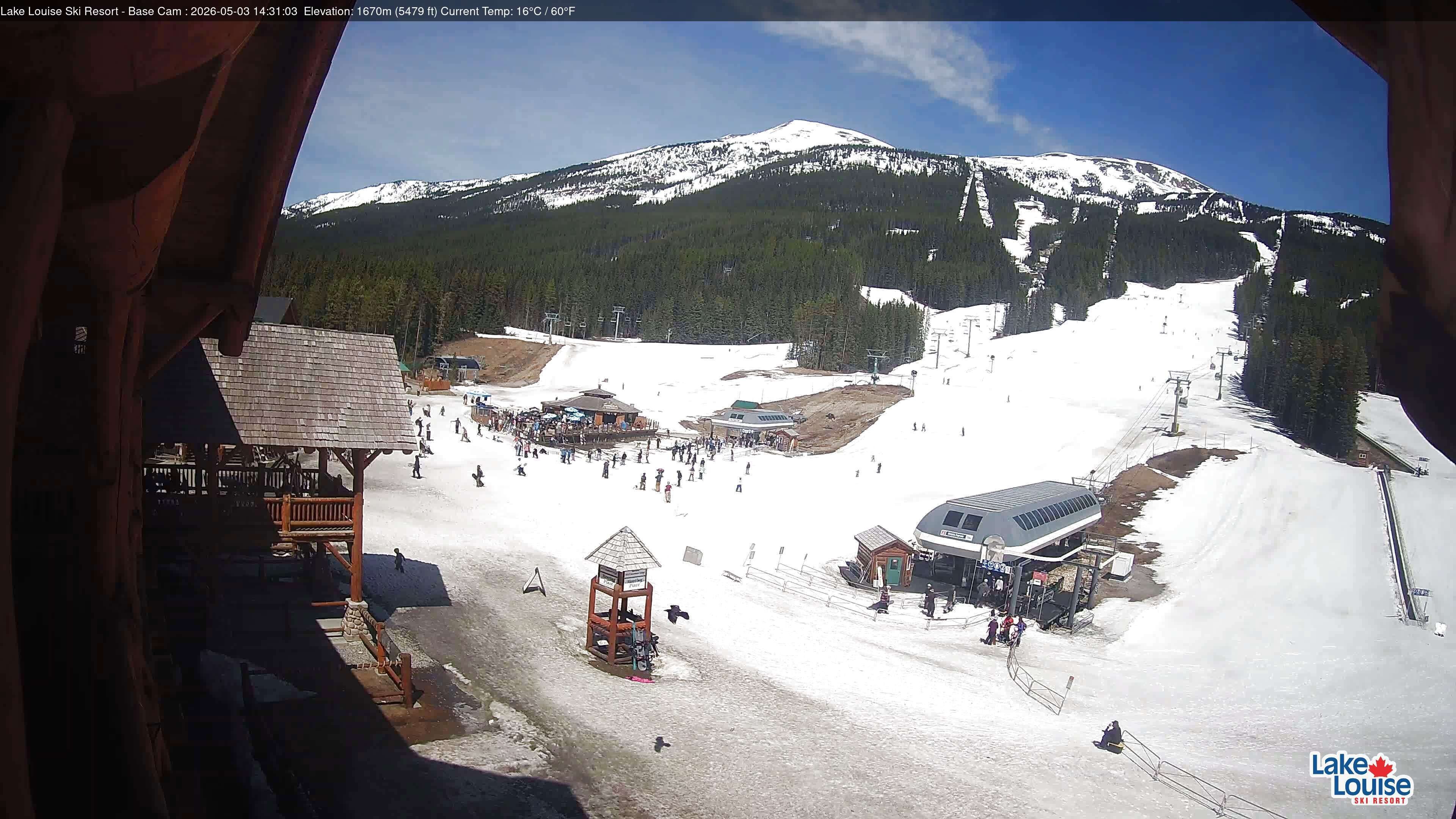 Archived image Webcam Lake Louise: Base Area
