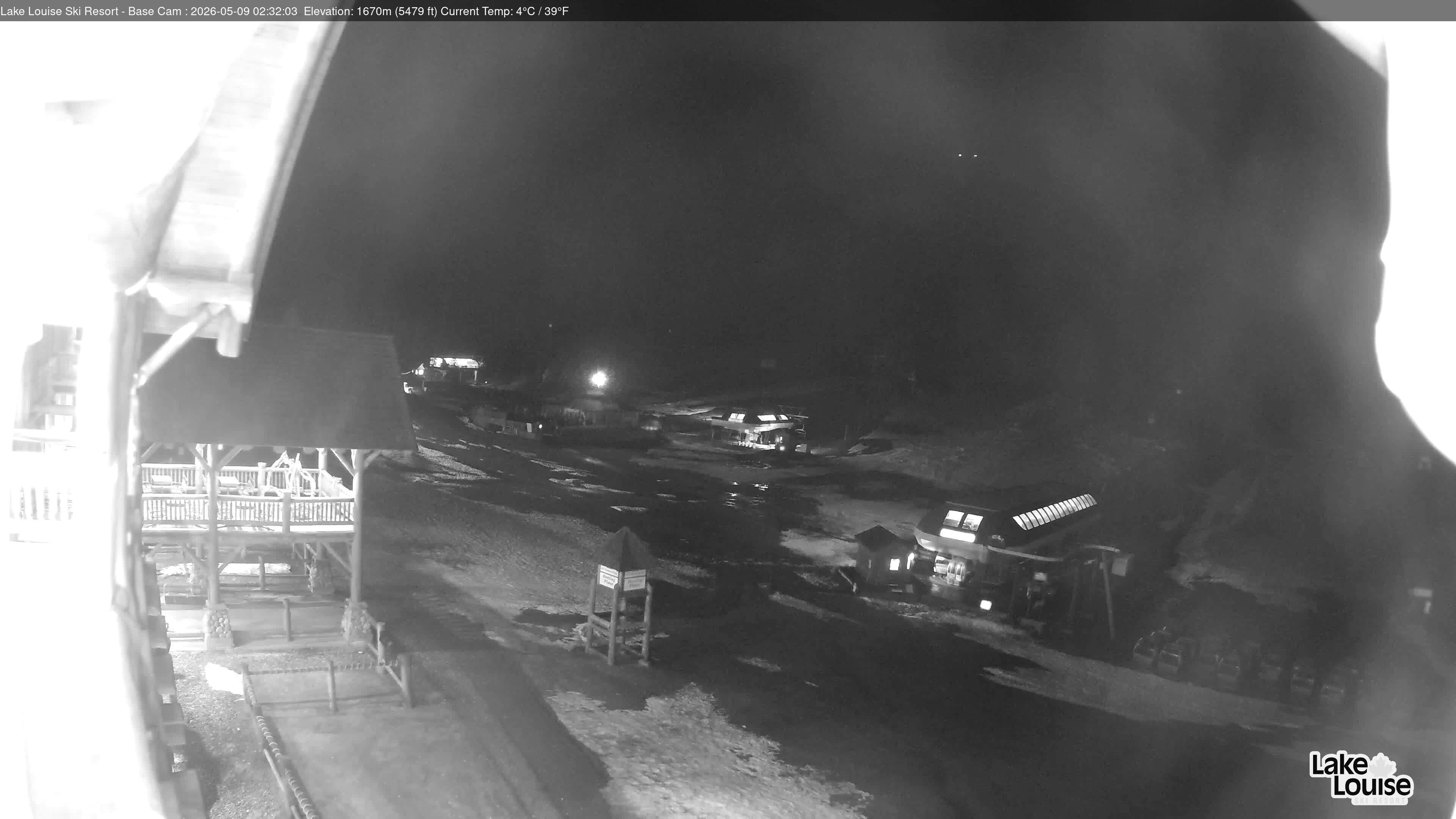 Archived image Webcam Lake Louise: Base Area