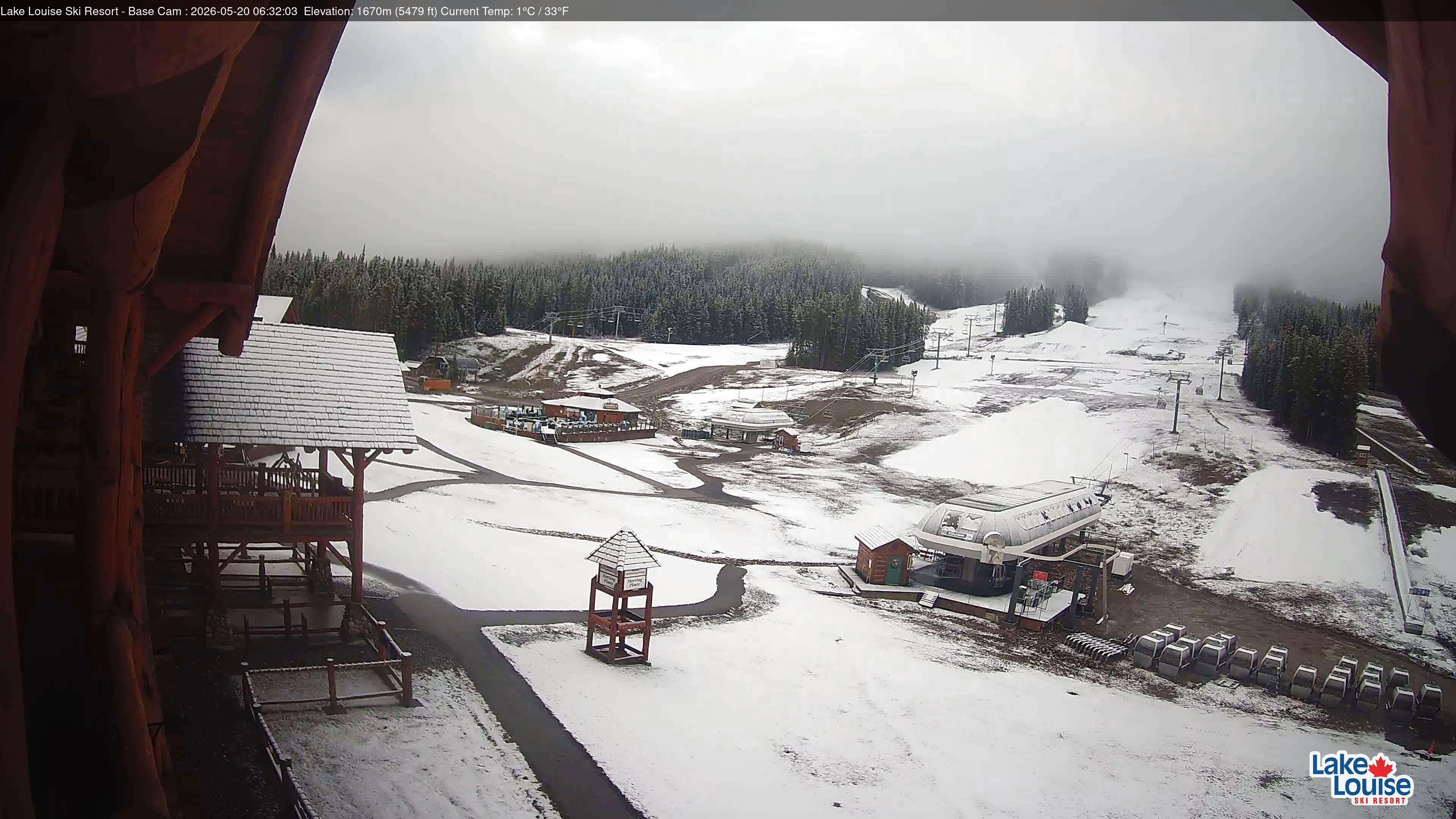 Archived image Webcam Lake Louise: Base Area