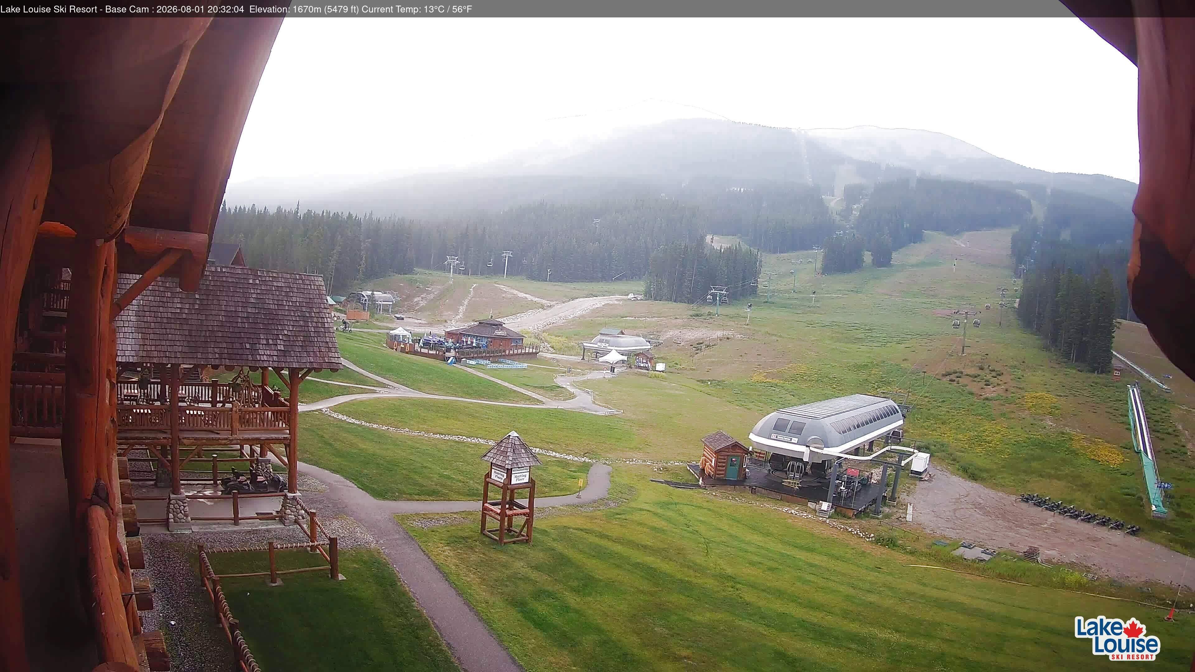 Archived image Webcam Lake Louise: Base Area