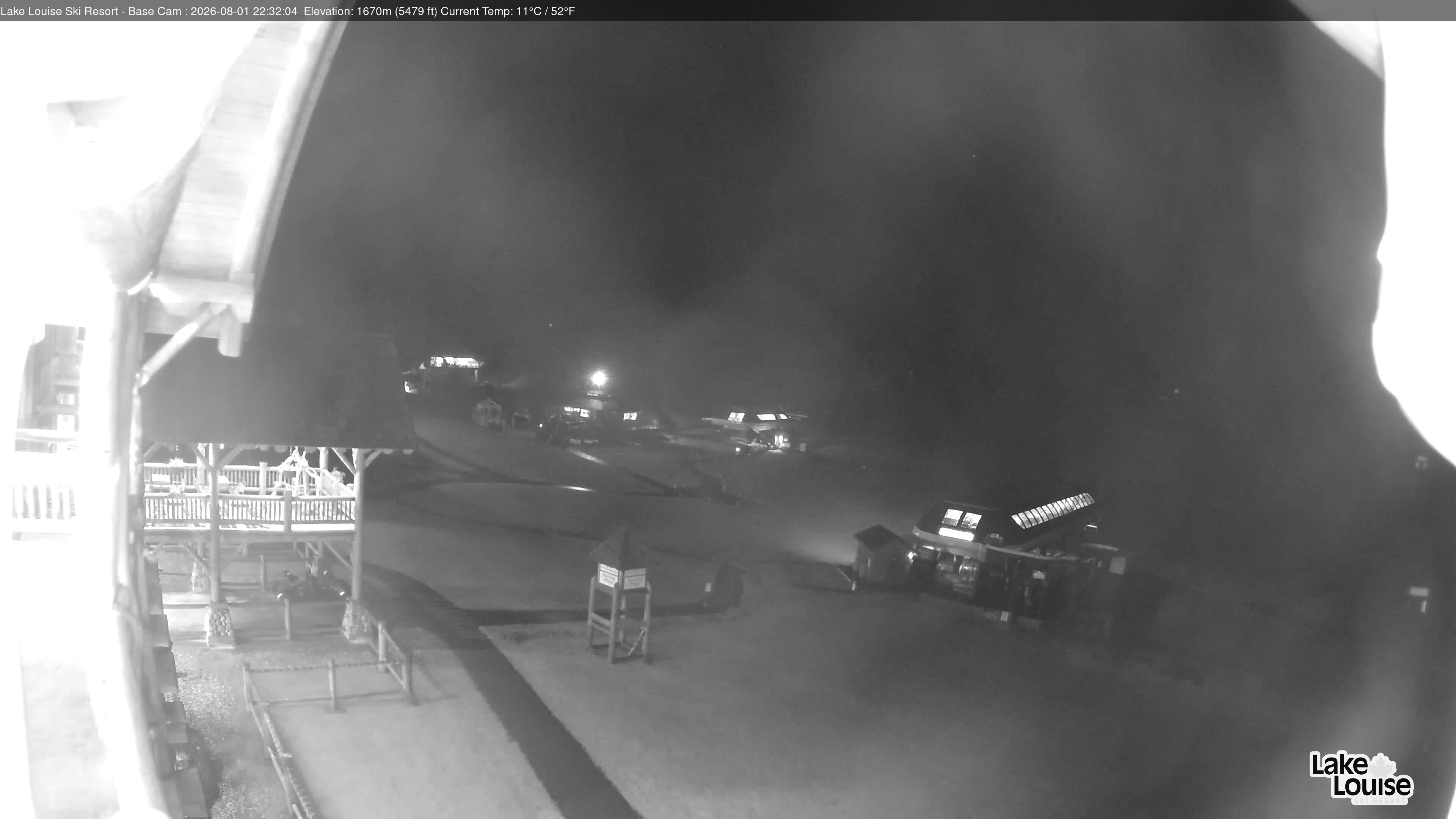 Archived image Webcam Lake Louise: Base Area