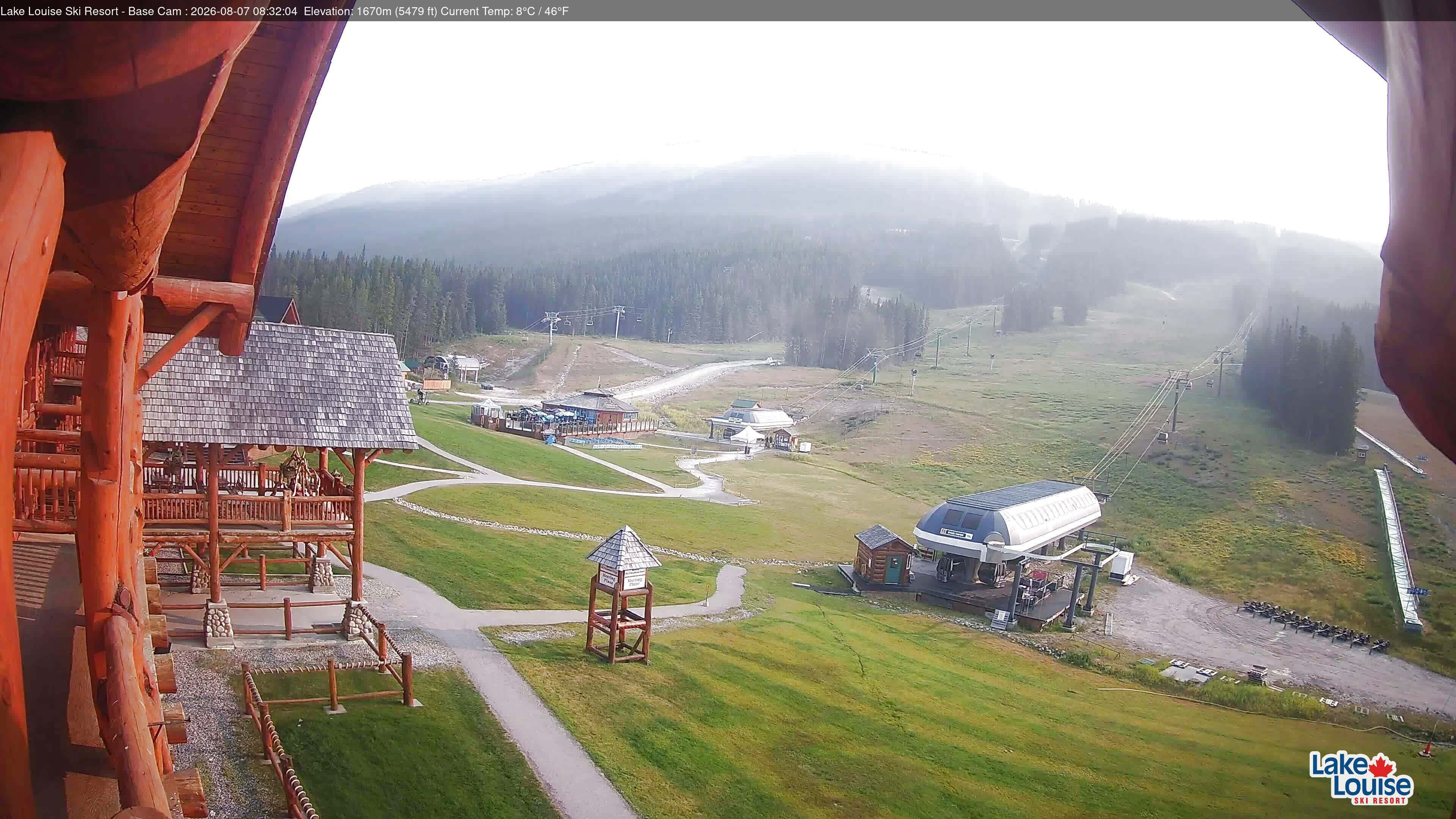 Archived image Webcam Lake Louise: Base Area