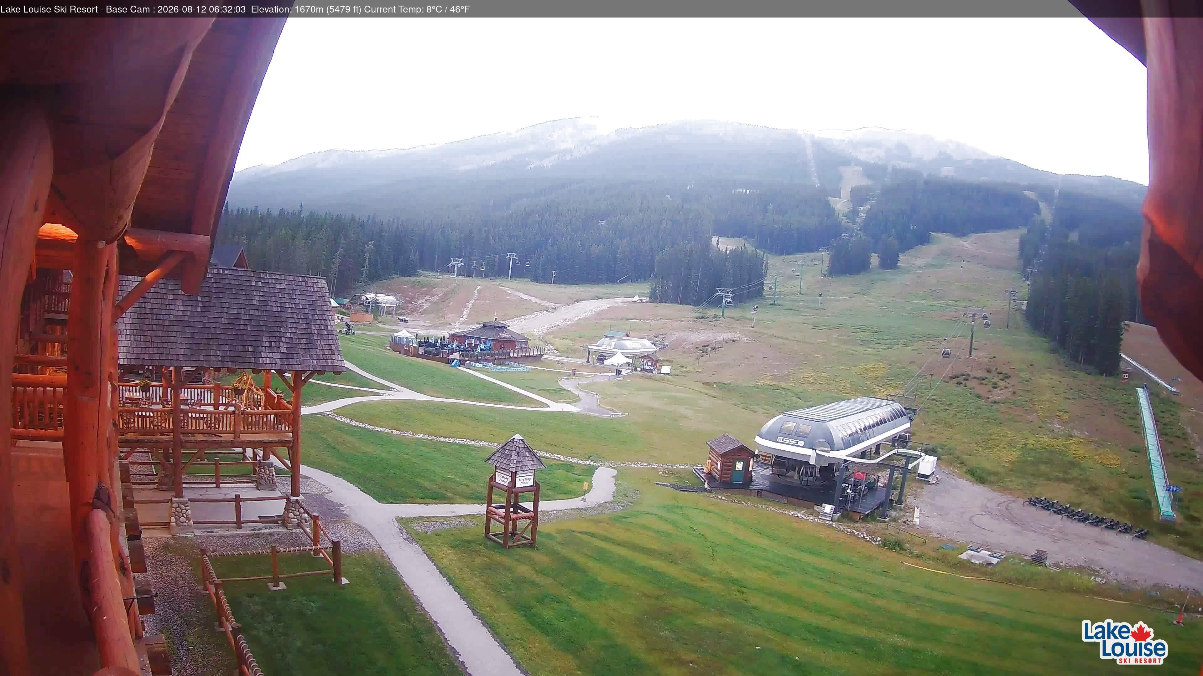 Archived image Webcam Lake Louise: Base Area