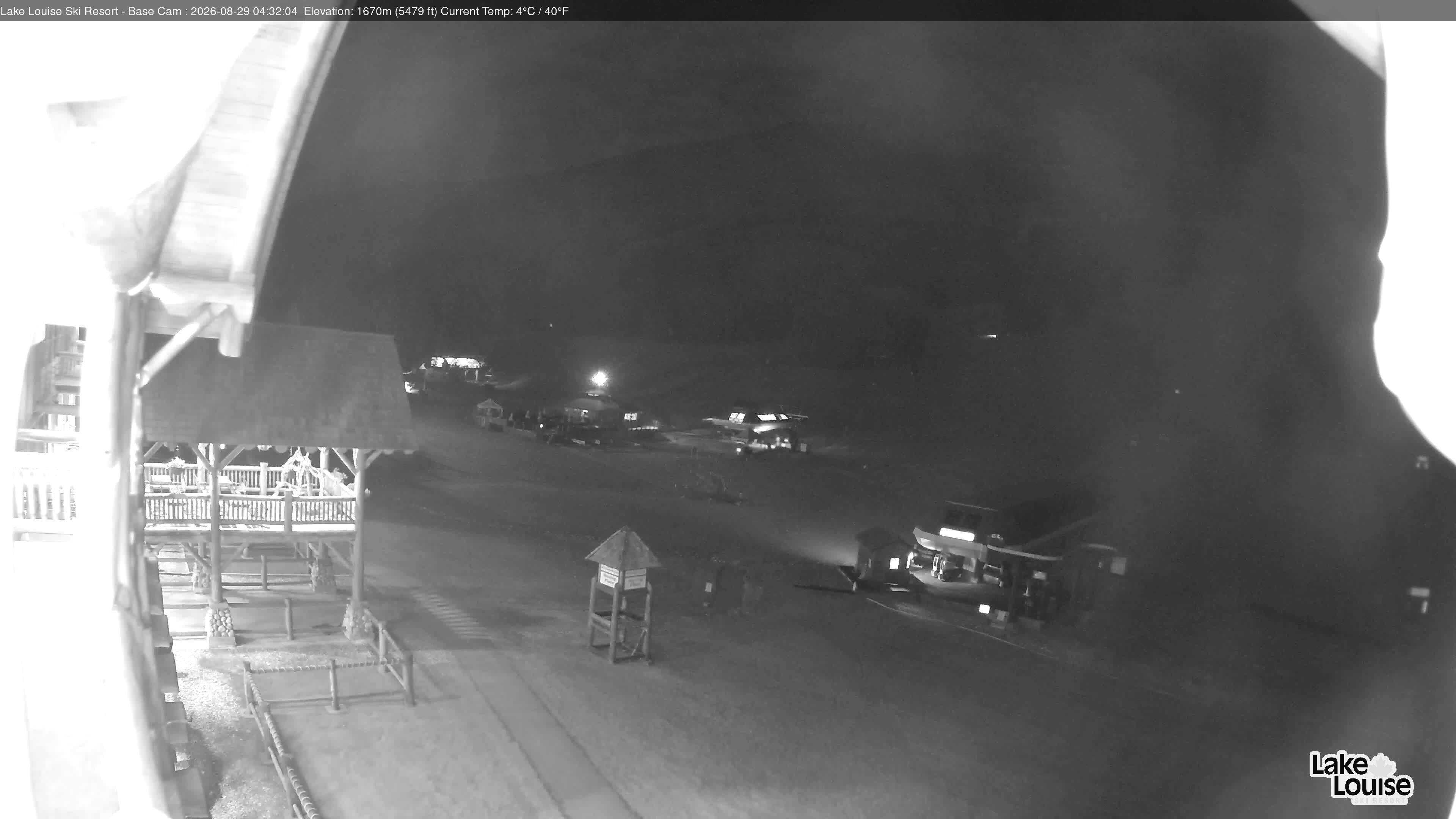 Archived image Webcam Lake Louise: Base Area
