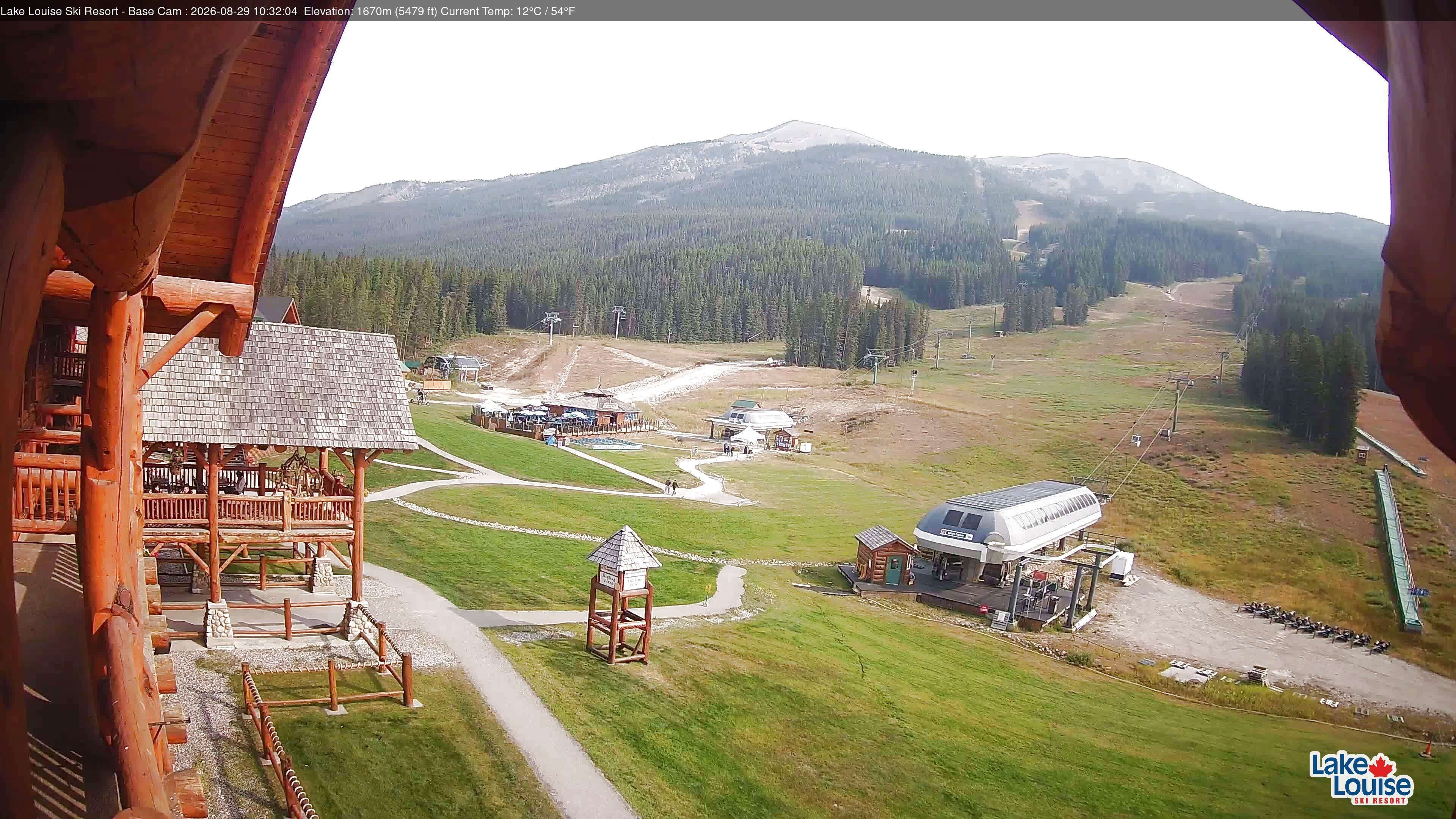 Archived image Webcam Lake Louise: Base Area