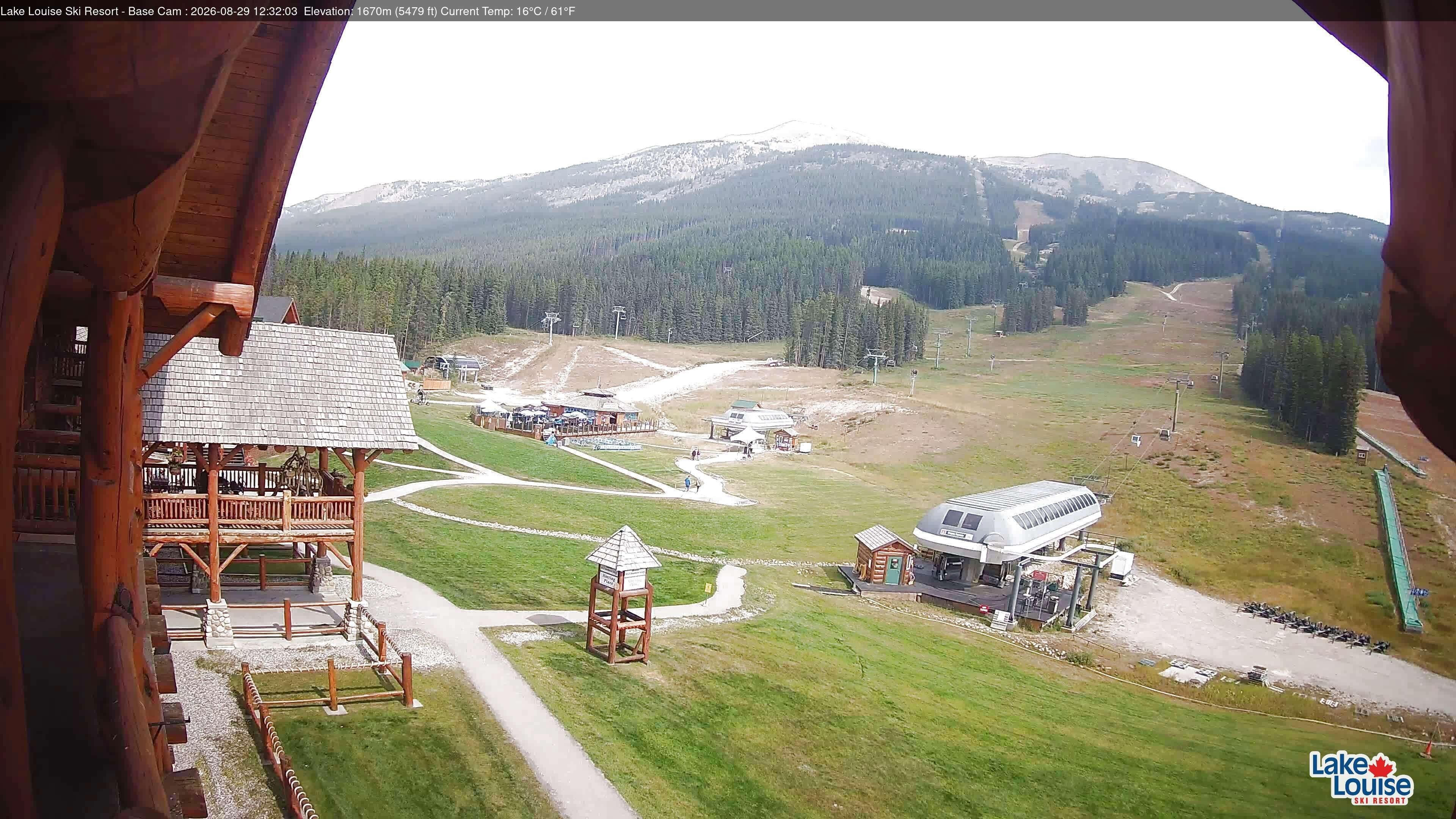 Archived image Webcam Lake Louise: Base Area