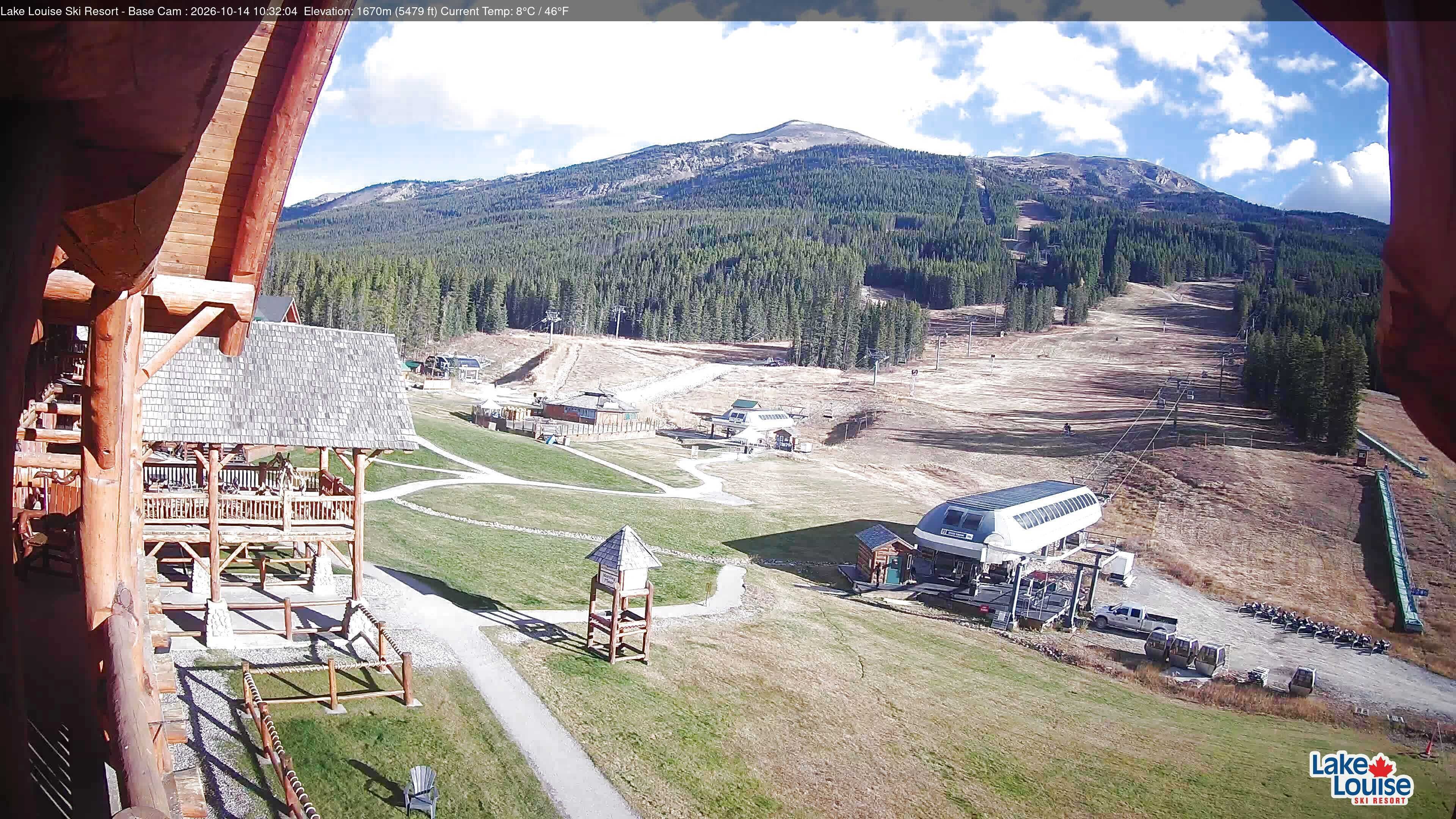 Archived image Webcam Lake Louise: Base Area