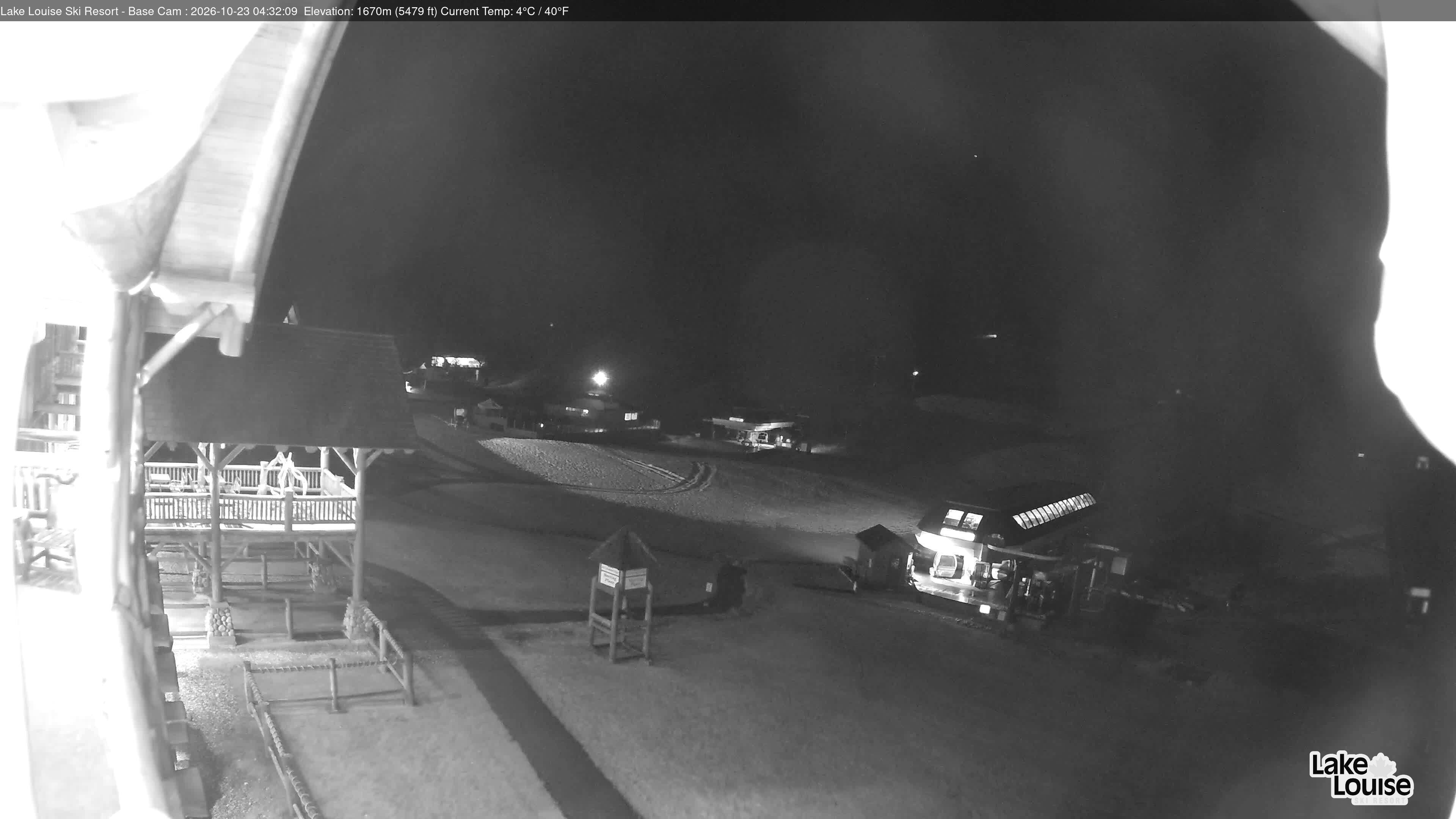 Archived image Webcam Lake Louise: Base Area