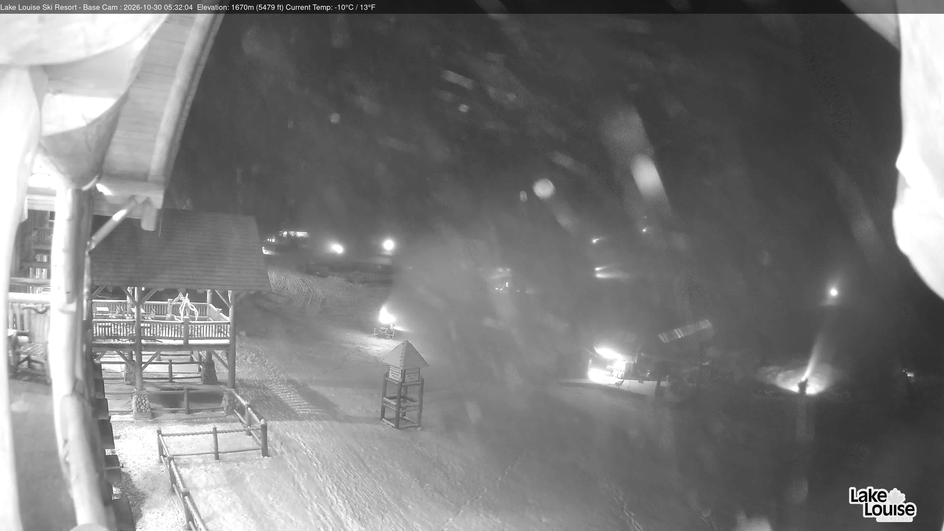 Archived image Webcam Lake Louise: Base Area